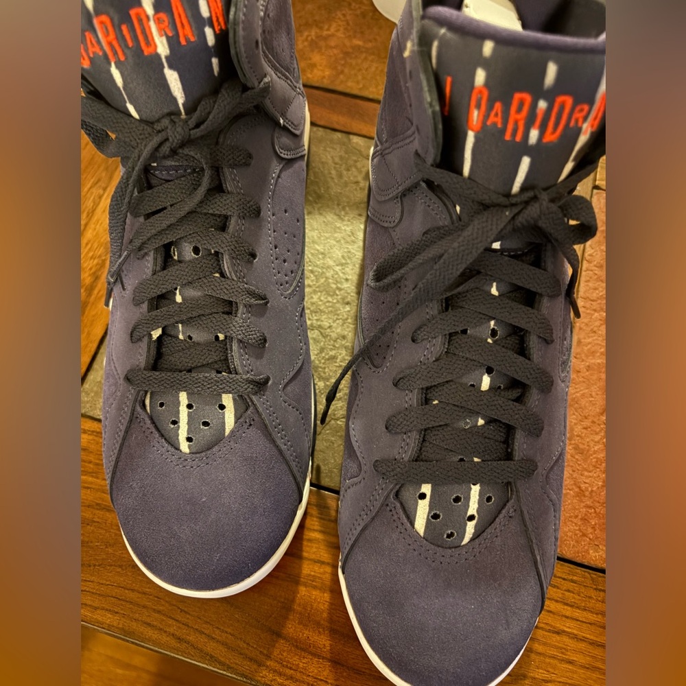 NEW AIR JORDAN 7 RETRO Q. NEUTRAL INDIGO/BRIGHT CRIMSON. MEN’S SIZE 9 - Picture 3 of 5